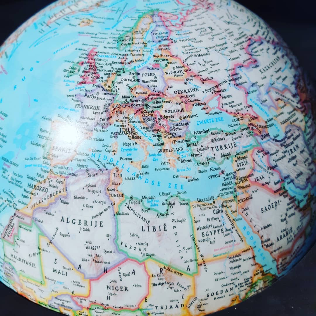 Globe